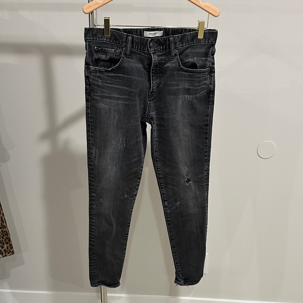 Stylish Black Skinny Jeans